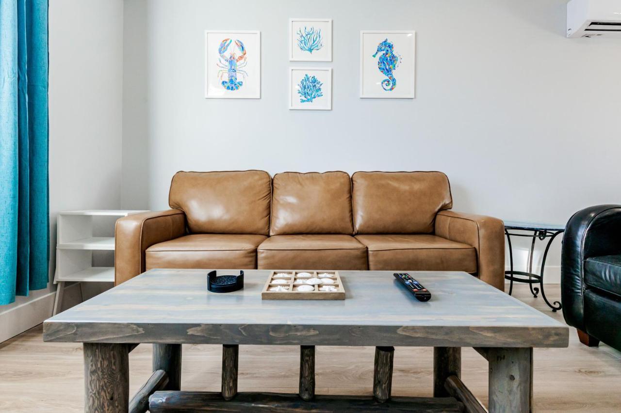 Head of Jeddore New English Point Oceanfront Living With Hot Tub 아파트 외부 사진