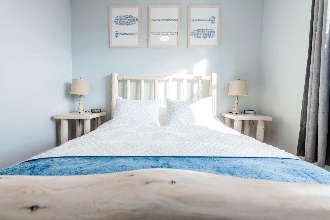 Head of Jeddore New English Point Oceanfront Living With Hot Tub 아파트 외부 사진