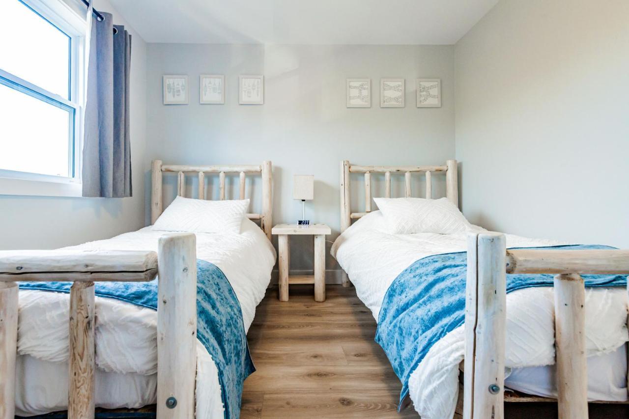 Head of Jeddore New English Point Oceanfront Living With Hot Tub 아파트 외부 사진