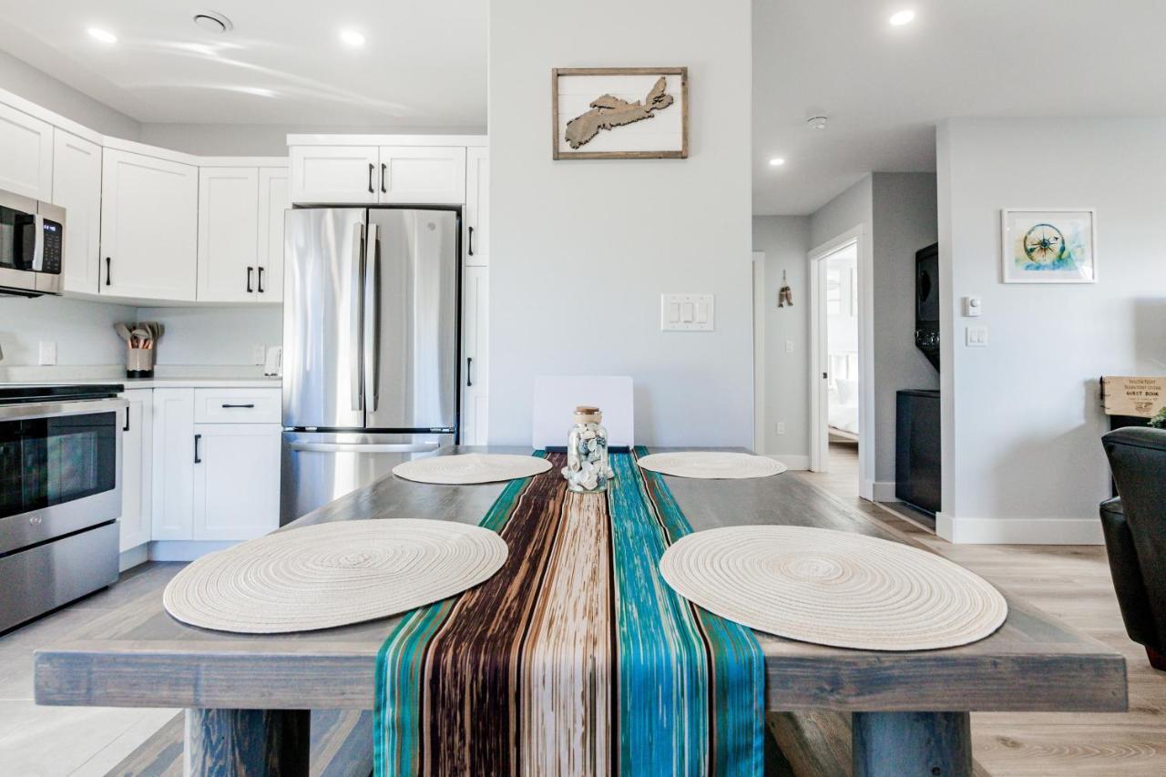 Head of Jeddore New English Point Oceanfront Living With Hot Tub 아파트 외부 사진